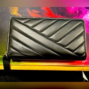 Quince Continental Italian Leather Wallet